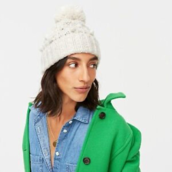 J.Crew Women's Chunky knit bobble beanie hat  AE643 - Picture 2 of 3